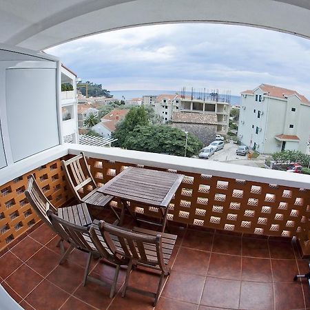 Apartments Mandarina Garden Petrovac Номер фото