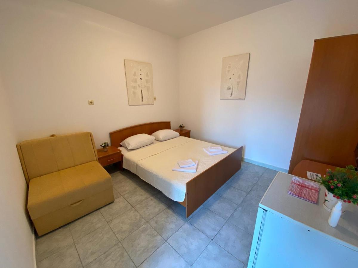 Apartments Mandarina Garden Petrovac Екстер'єр фото
