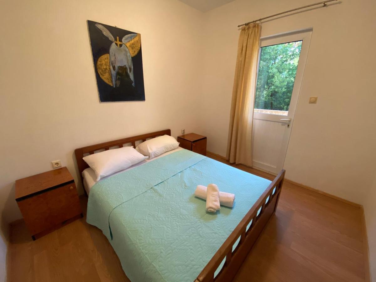 Apartments Mandarina Garden Petrovac Екстер'єр фото