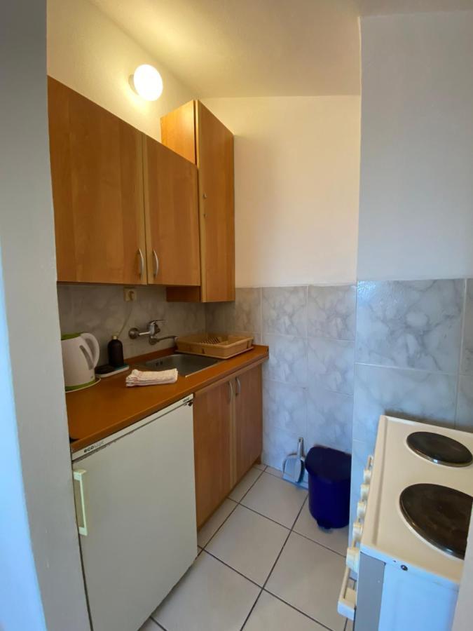 Apartments Mandarina Garden Petrovac Екстер'єр фото