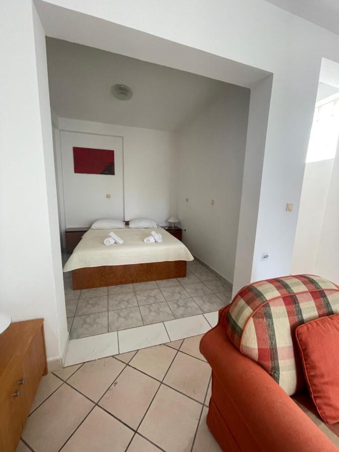 Apartments Mandarina Garden Petrovac Екстер'єр фото