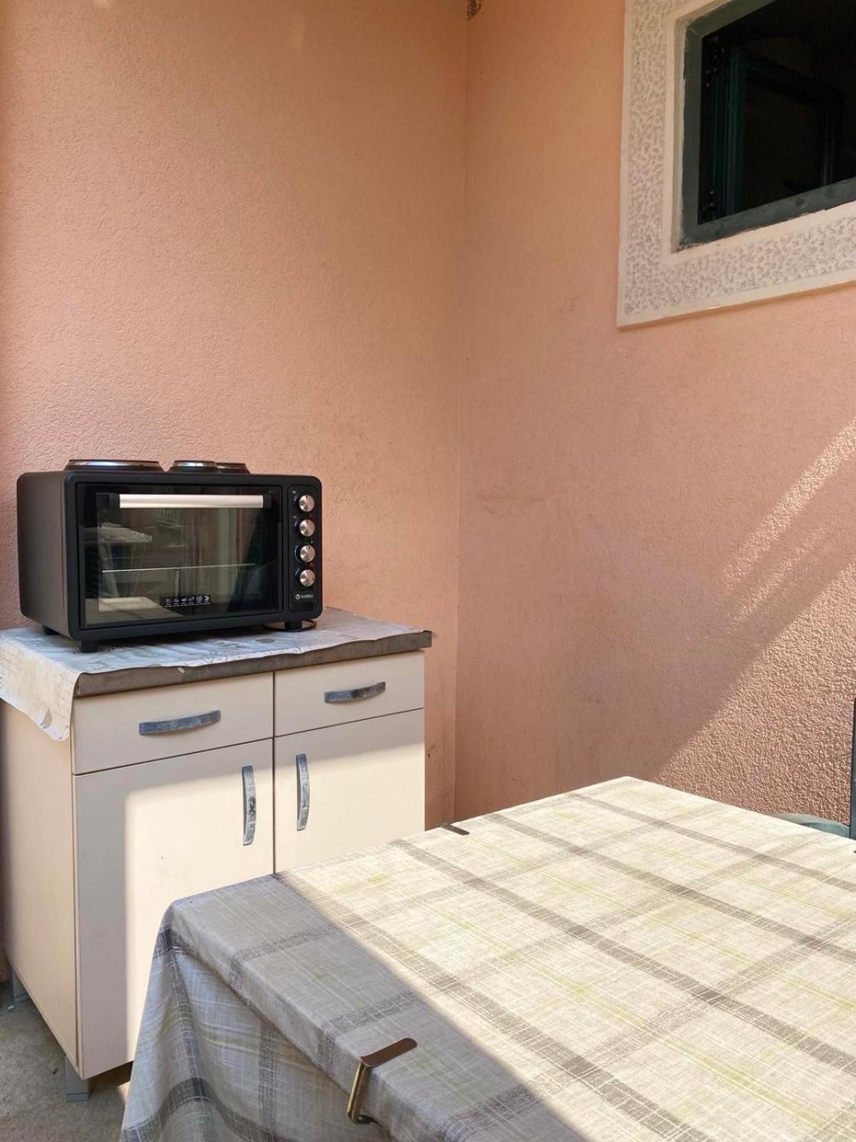 Apartments Mandarina Garden Petrovac Екстер'єр фото