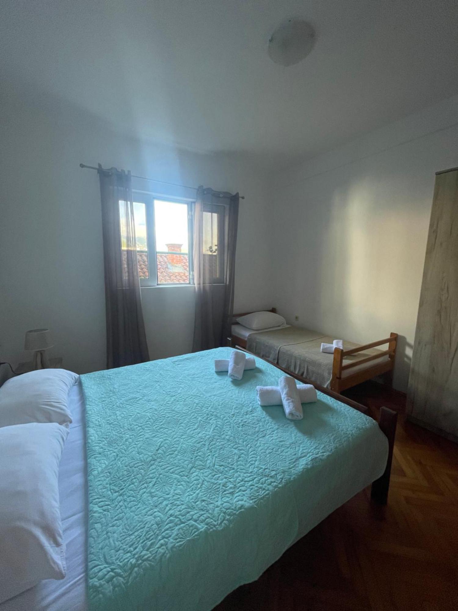 Apartments Mandarina Garden Petrovac Екстер'єр фото