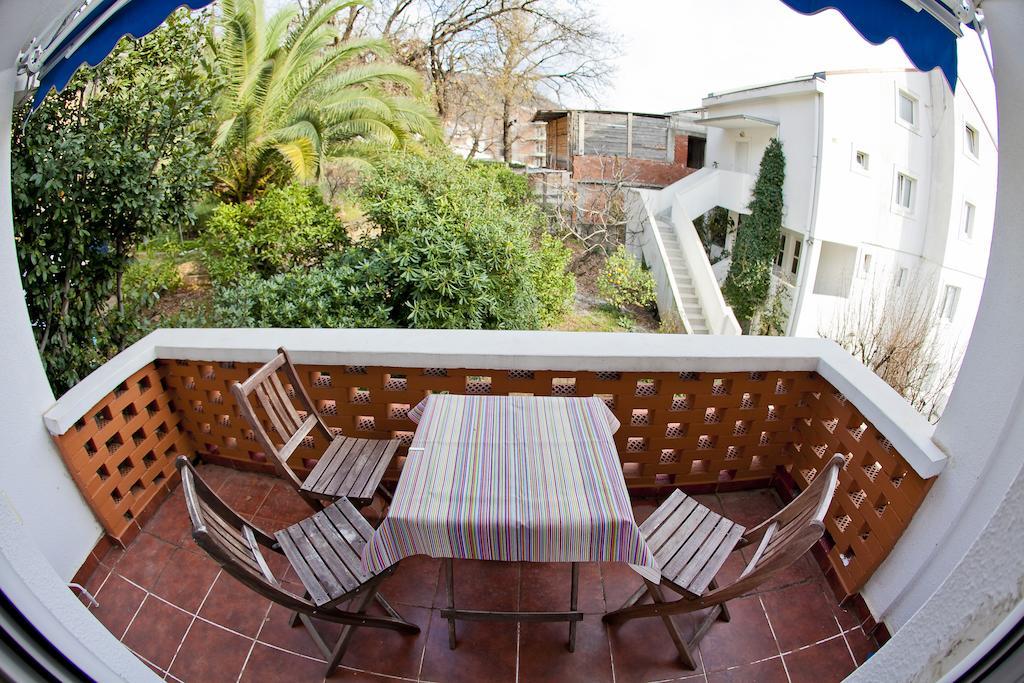 Apartments Mandarina Garden Petrovac Екстер'єр фото