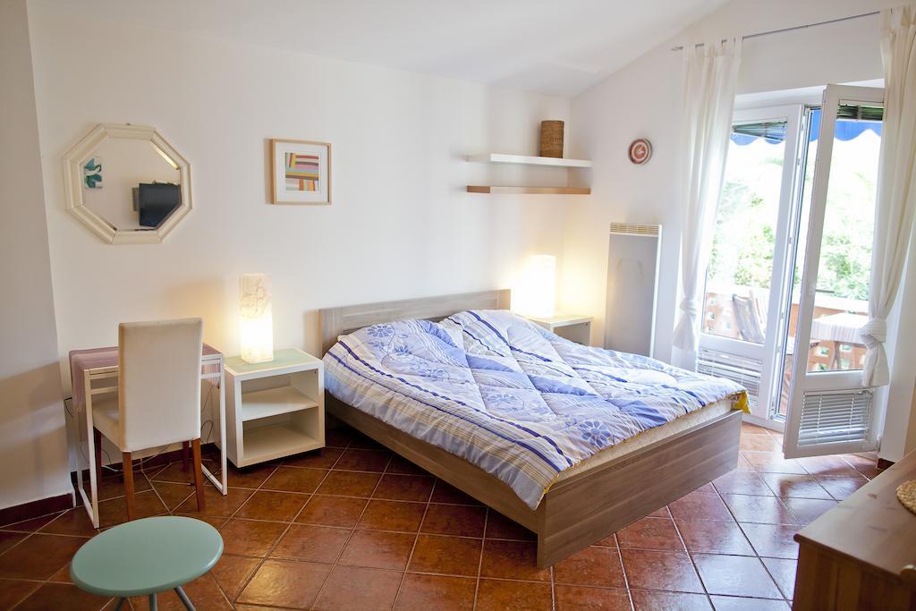 Apartments Mandarina Garden Petrovac Номер фото
