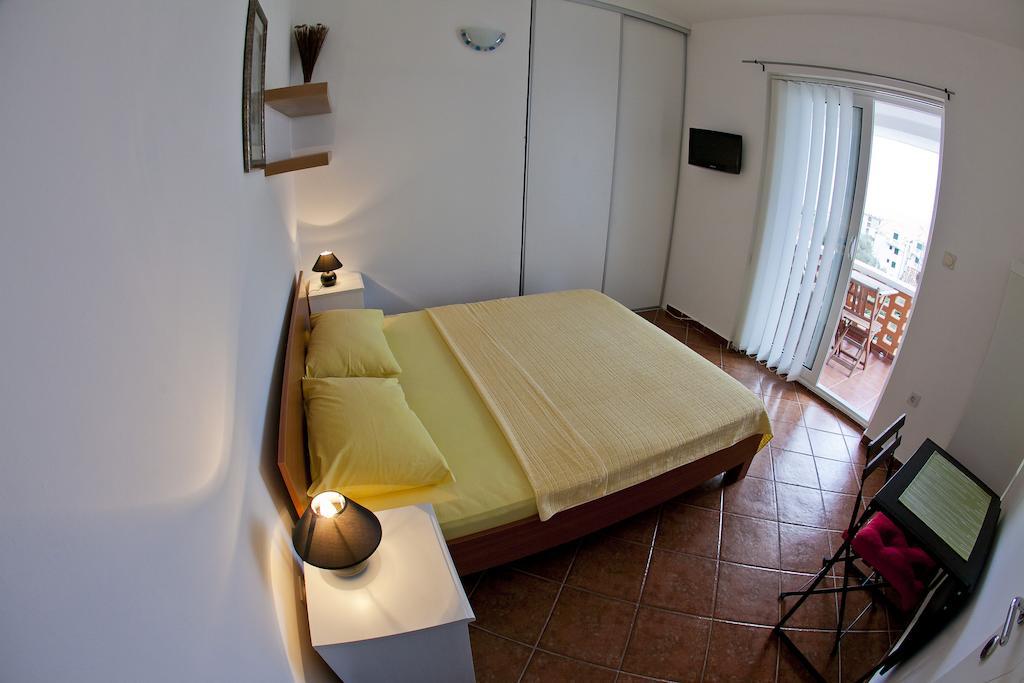 Apartments Mandarina Garden Petrovac Номер фото