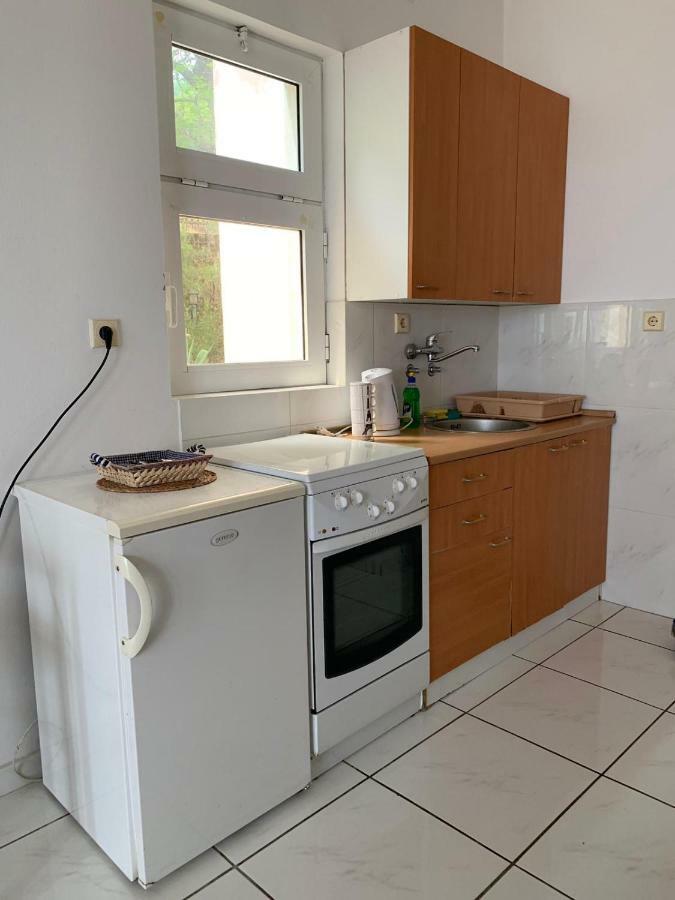 Apartments Mandarina Garden Petrovac Екстер'єр фото
